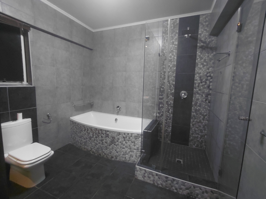 To Let 3 Bedroom Property for Rent in Humewood Eastern Cape